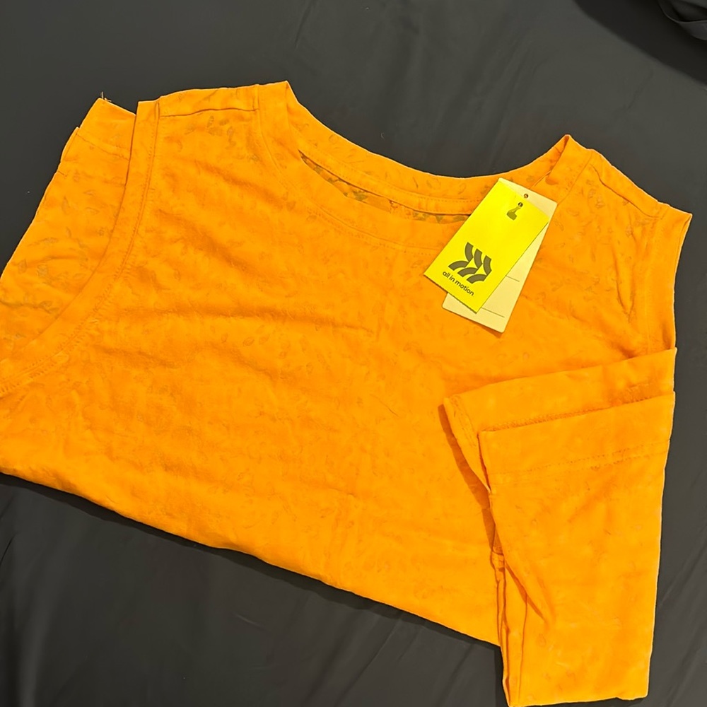 ✨3/$12✨ Boxy athletic top